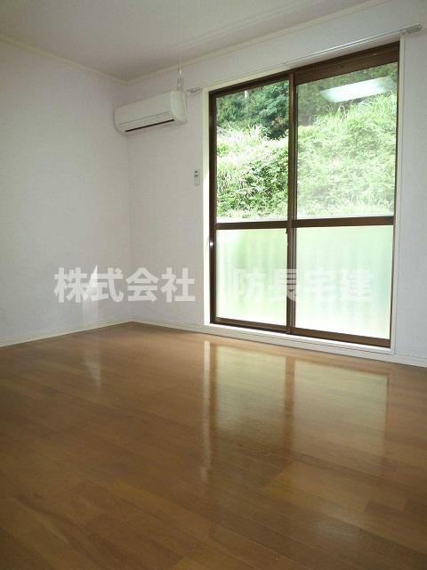 フラワーハイツ萩の居間・リビング