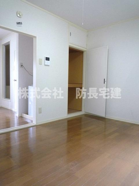 フラワーハイツ萩の居間・リビング