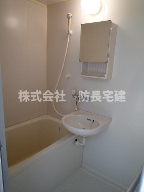 フラワーハイツ萩の浴室