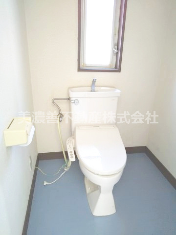 ６１０９３　岐阜市早田東町事務所のトイレ
