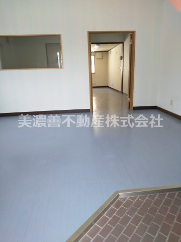 ６１０９３　岐阜市早田東町事務所の内装