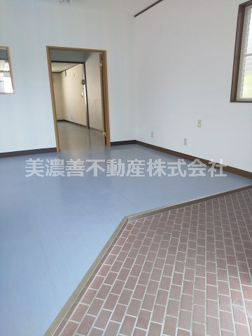 ６１０９３　岐阜市早田東町事務所の内装