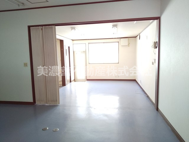 ６１０９３　岐阜市早田東町事務所の内装