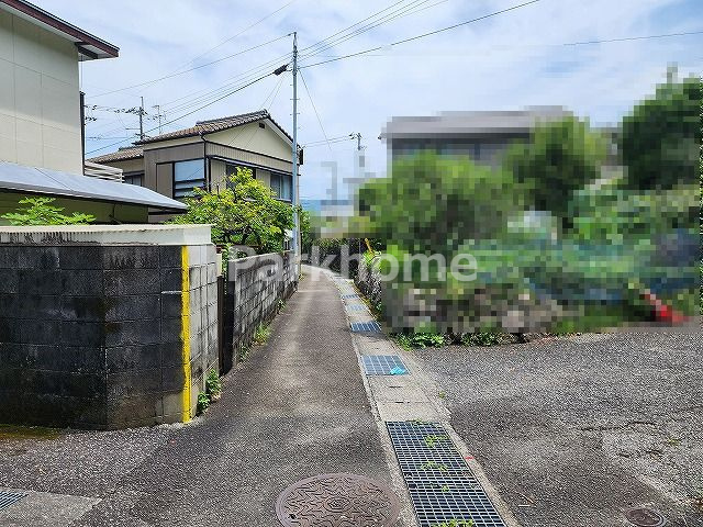 高知市北高見町　土地の前面道路含む現地写真|西側接道