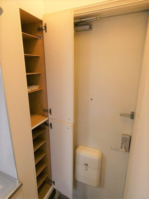 【玄関】 | カーサ・ハラ