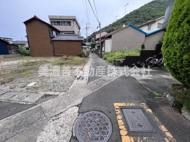 ６１１１７　岐阜市松山町土地の外観