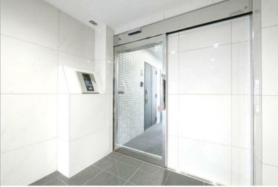 【エントランス】 | アーバハイツ六町２号館