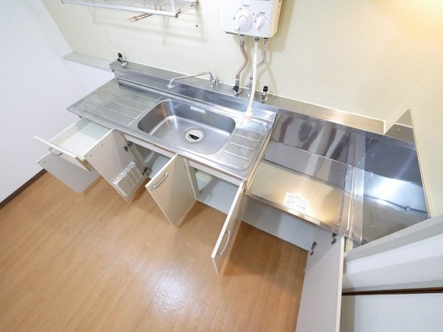 坂田マンションのキッチン|きれいなキッチンです