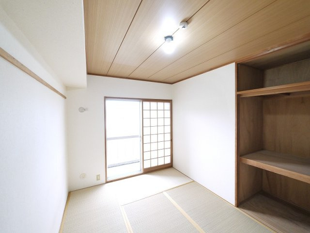 坂田マンションの収納|大きなスペースがあり、収納には困りません