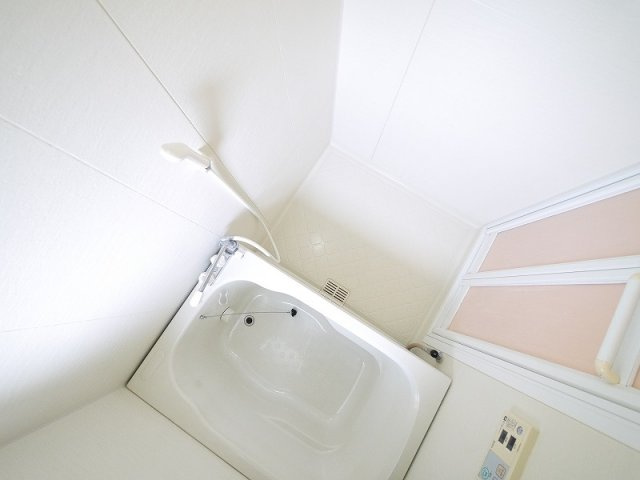坂田マンションの浴室|ゆったり過ごせるお風呂です