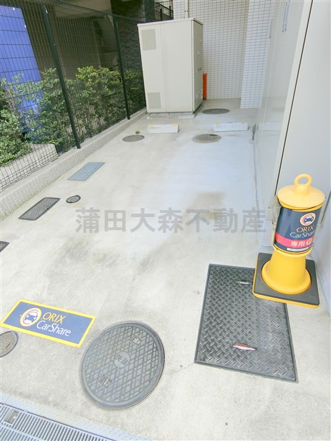 アルテシモレガの駐車場