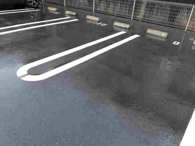 アマルフィ伏見桃山の駐車場