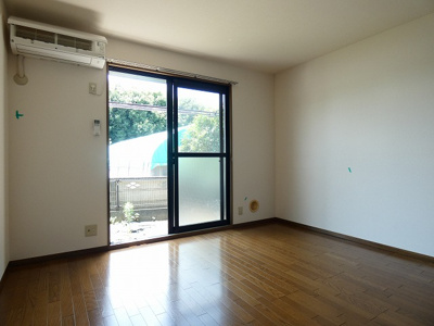 【居間・リビング】 | コート西砂A | 使いやすいリビングです