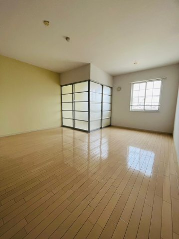 仲介手数料0円！！レインボーカーサ内田橋の居間・リビング