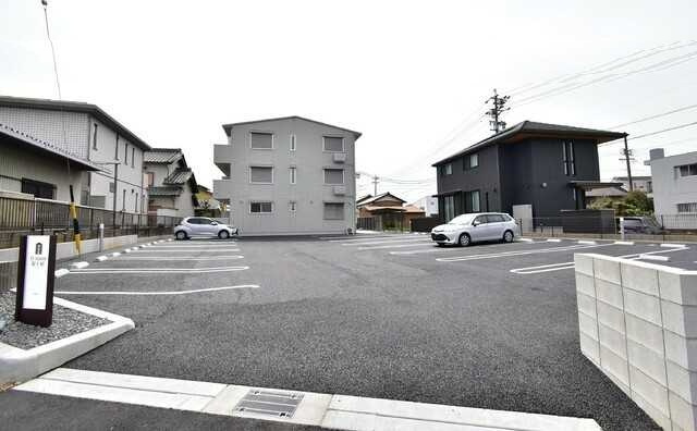 Ｄ－ｒｏｏｍ富士松　　　刈谷市の賃貸ならクラスホーム刈谷店　　の駐車場