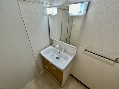 【独立洗面台】 | メゾンドール富田林