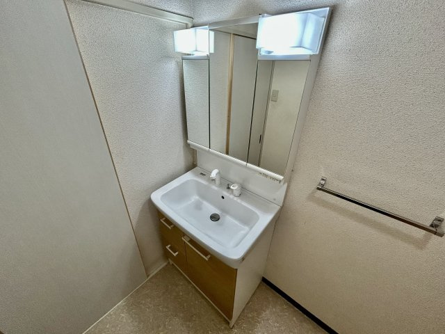 【独立洗面台】 | メゾンドール富田林