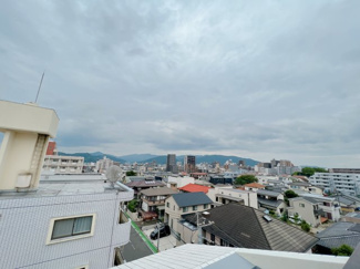 【展望】 | 目の前に遮る建物がないので眺望良好♪緑と青空、都心と自然が調和する景色を是非楽しんで下さい♪