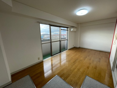 【居間・リビング】 | リバティヒルズ