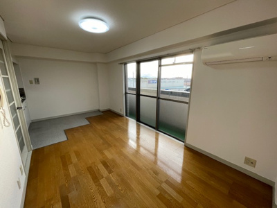 【居間・リビング】 | リバティヒルズ