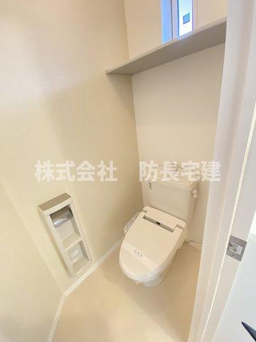 ストロベリーハウスＡのトイレ|ゆったりとした空間のトイレです