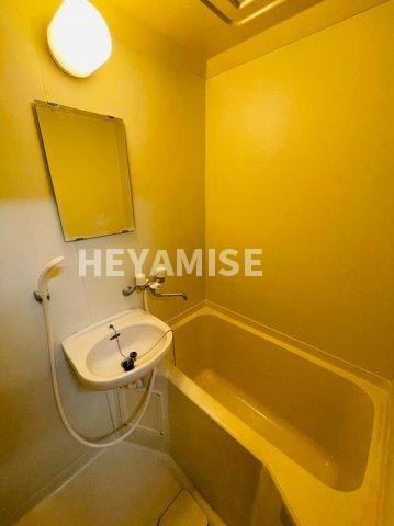 シャトル昭和の浴室