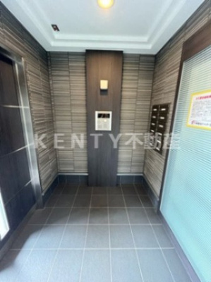 【エントランス】 | クレメント・Ｓ | 建物の内部です