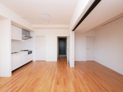 【居間・リビング】 | アーデンタワー福島ウエスト | おしゃれなリビングです