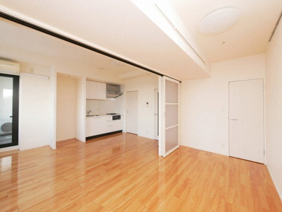 【居間・リビング】 | アーデンタワー福島ウエスト | おしゃれなリビングです