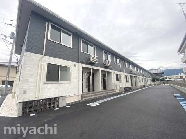 吉野川市鴨島町鴨島のアパートの外観