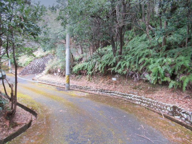 丸美リッチランド斧峠②の前面道路含む現地写真