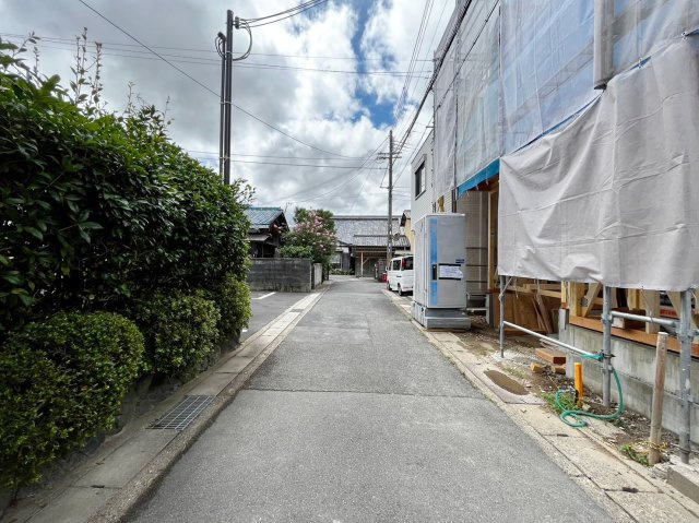 友岡１丁目のおうちの前面道路含む現地写真