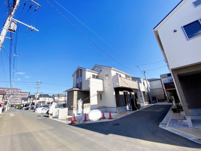 川越市藤原町　新築戸建の前面道路含む現地写真|北西側約6.0ｍ公道