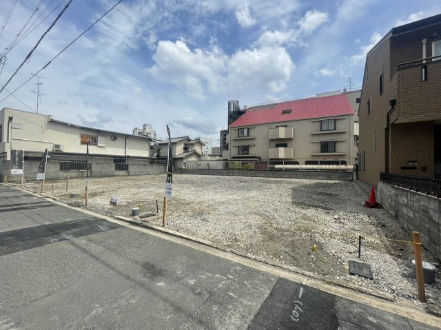 西京極堤町　4号地　条件付土地の前面道路含む現地写真