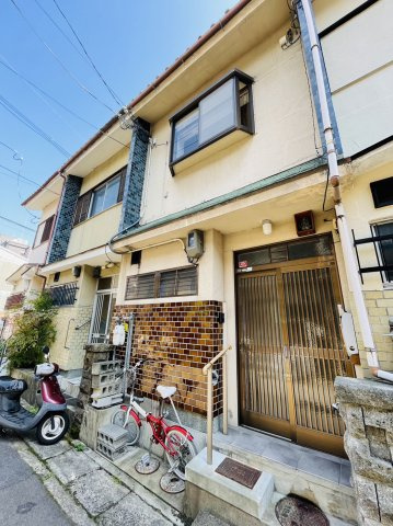 西京極堤下町の外観