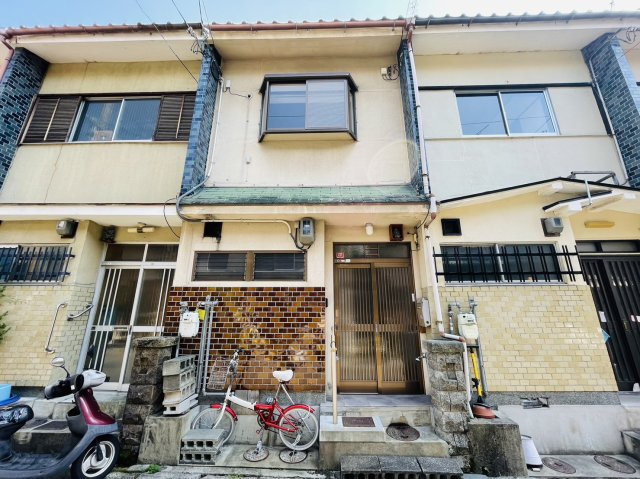 西京極堤下町の外観