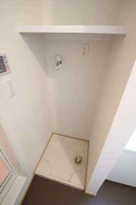 【設備】 | コンフォートA | 室内洗濯機置き場