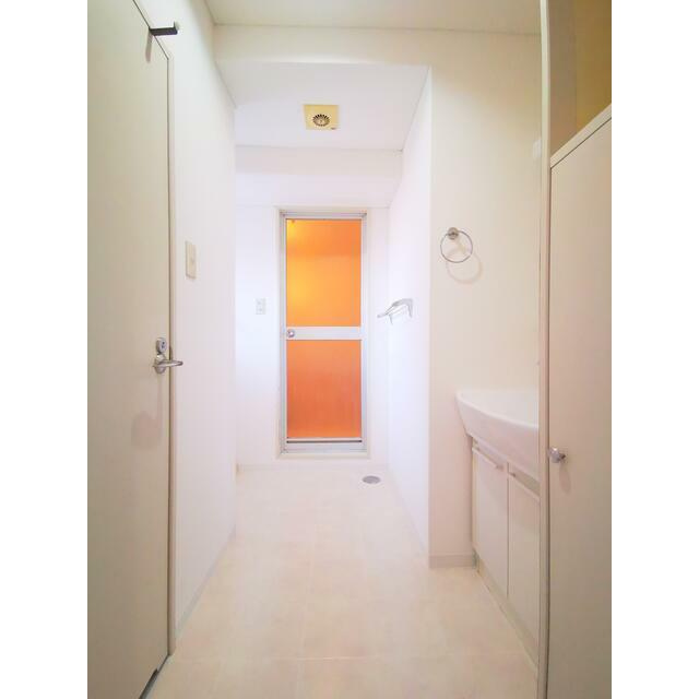 ライオンズマンション久留米プラザ【キャッシュバック対象物件】の洗面所|スペースが確保できる洗面所です