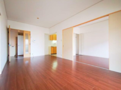 ライオンズマンション久留米プラザ【キャッシュバック対象物件】の居間・リビング|同マンションの別のお部屋の写真となります。
※現状優先