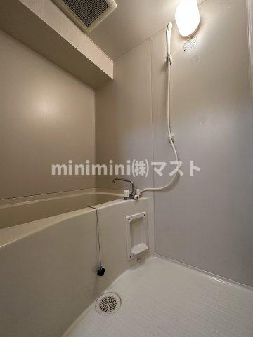 ビガーポリス101扇町の浴室