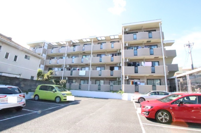 南東向き、３LDKマンションです