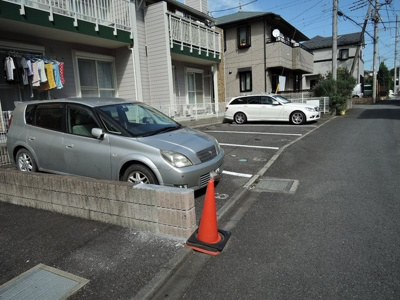 敷地内駐車場（別途契約）※要空き確認
