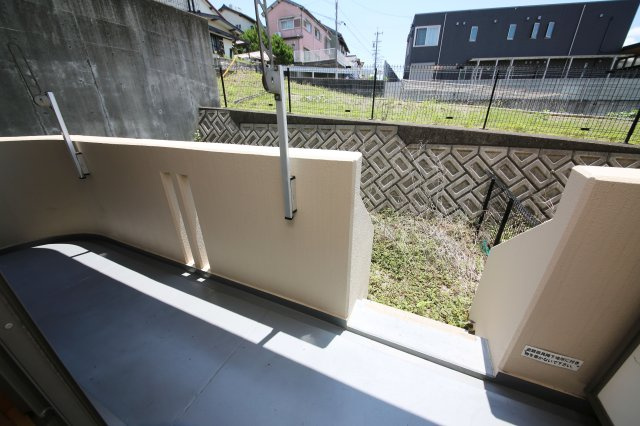 ヒルズ向イ山のバルコニー