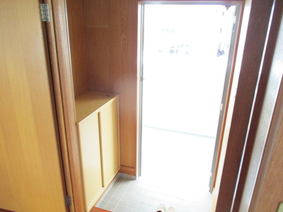 【玄関】 | コーポレインボー