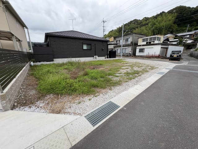【前面道路含む現地写真】 | 売地　南国市久礼田（北東区画）　＠17.45