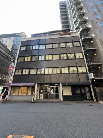 東宣ビルの外観