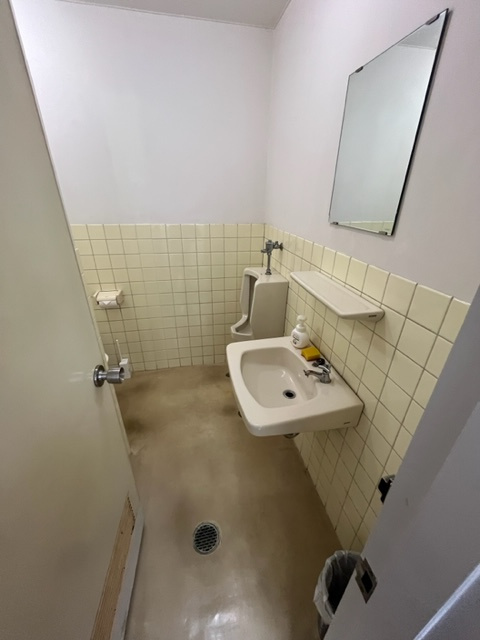 塩部ビルディングのトイレ