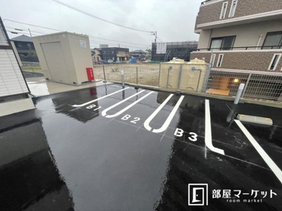 【駐車場】 | クインシー１８