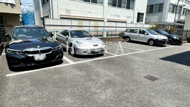 アンカンシェルの駐車場