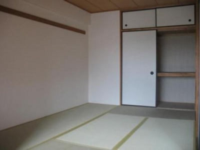 【和室】 | エバンタイユ | 柔らかい畳が心地よい和室